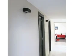 Aplique de estilo moderno IONA - L. 18 cm - R7s 74,9mm - 60W - alumínio e preto - IP44 - para cima e para baixo