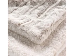 Manta Xadrez Imitação de Pele "Lince" 180x220cm Natural - Conforto Aconchegante e Luxuoso