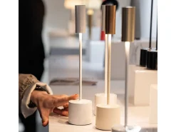 Zafferano - Luminária de mesa LED recarregável Carolina com tela sensível ao toque regulável - Uso interno/externo Bateria de 9 horas - Branco