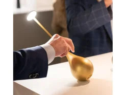 Zafferano Dondolina - Luminária de mesa LED IP65 recarregável, sem fio, com dimmer touch - Design italiano, cor dourada